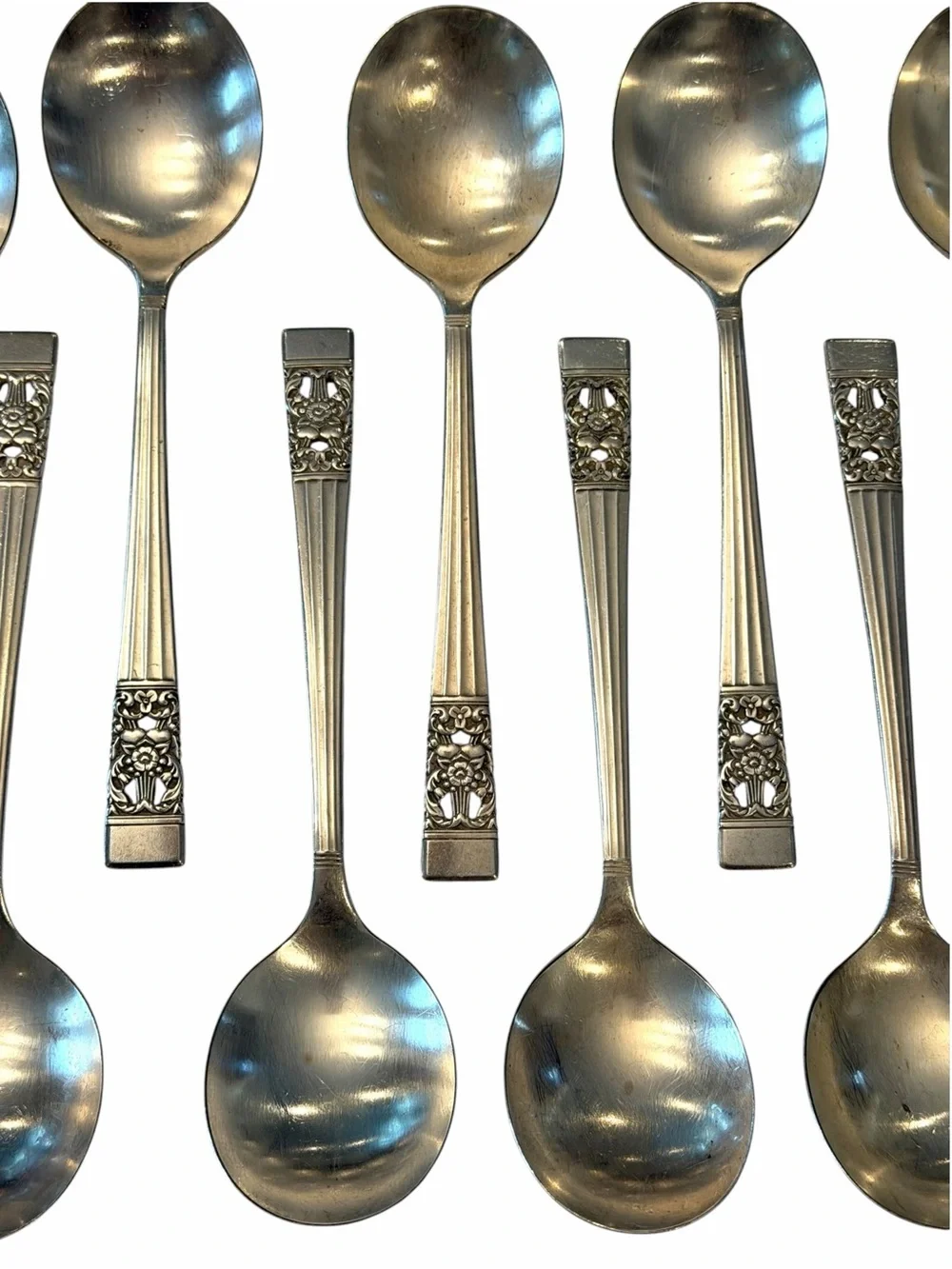 Vintage 1936 Oneida Coronation Community Silverplate Flatware Set of 35 Pieces